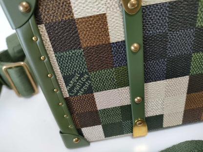 LOUIS VUITTON RFID Undetectable Serial Number Undetectable LOUIS VUITTON Damouflage Neo Wallet Trunk Shoulder Bag M10489 RFID Detectable Shoulder Bag