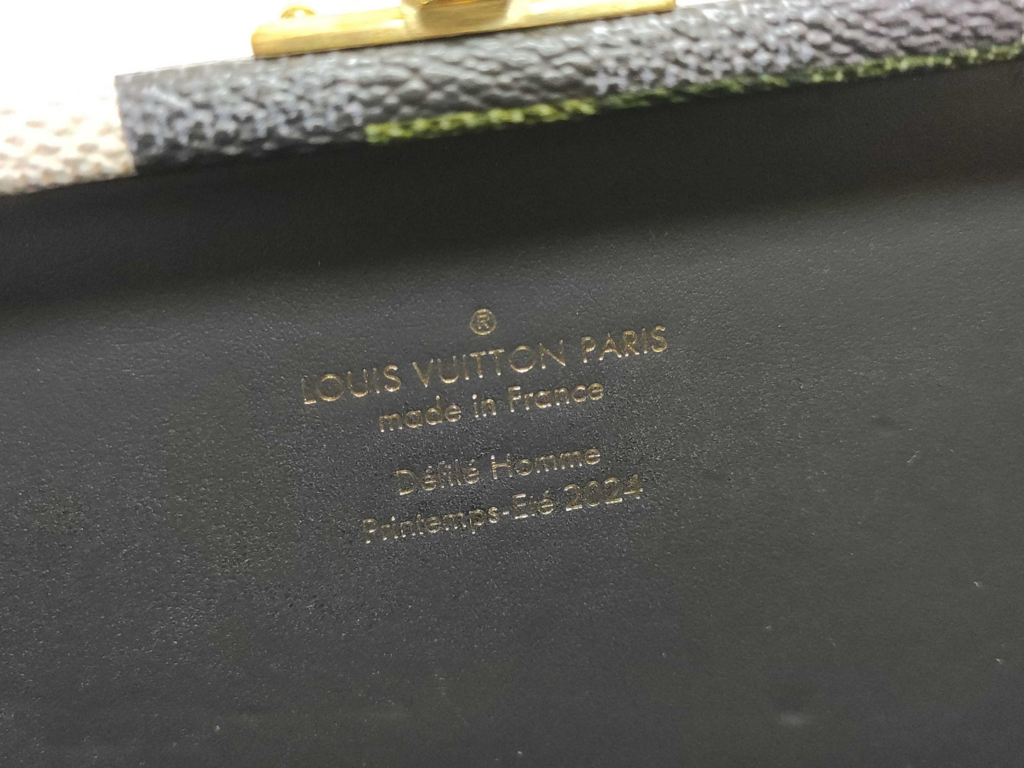 LOUIS VUITTON RFID Undetectable Serial Number Undetectable LOUIS VUITTON Damouflage Neo Wallet Trunk Shoulder Bag M10489 RFID Detectable Shoulder Bag