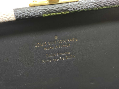 LOUIS VUITTON RFID Undetectable Serial Number Undetectable LOUIS VUITTON Damouflage Neo Wallet Trunk Shoulder Bag M10489 RFID Detectable Shoulder Bag