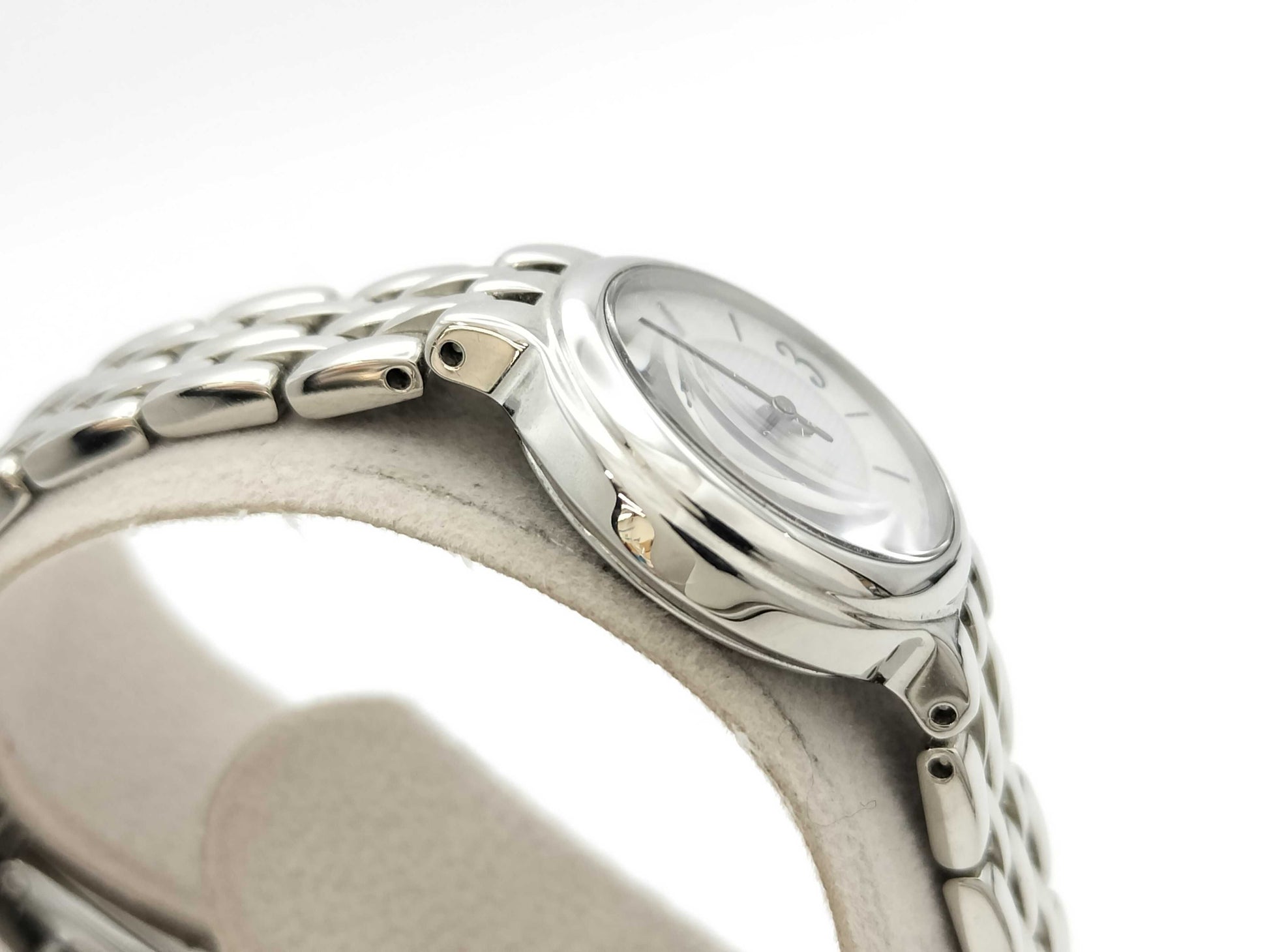 SEIKO V111-0CD0 130381 Quartz Women's Watch
