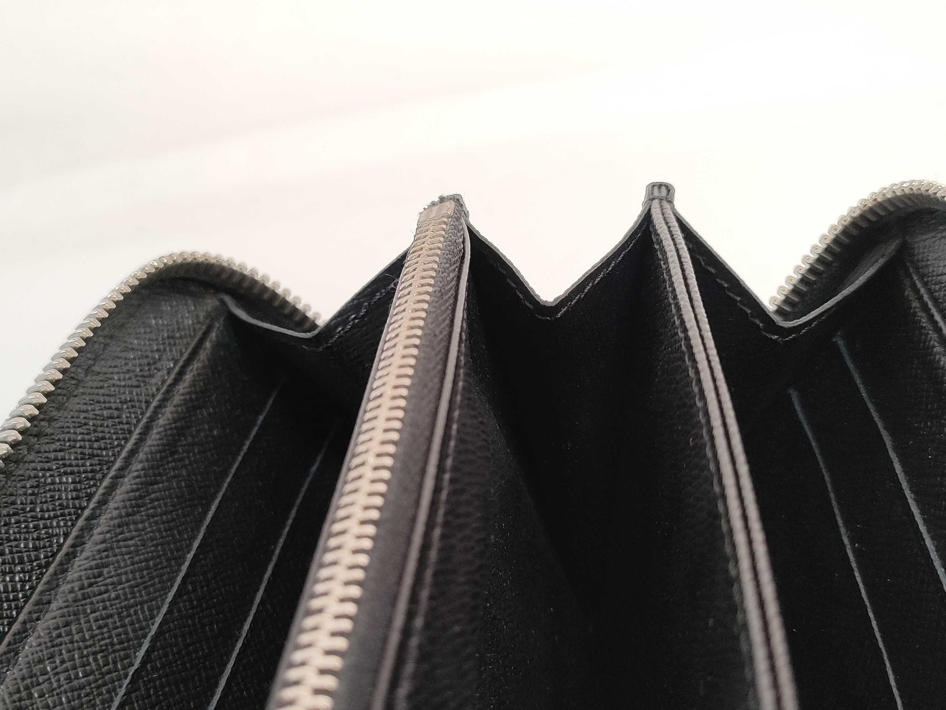 LOUIS VUITTON RFID Unverifiable CA4130 Epi Louis Vuitton Wallet