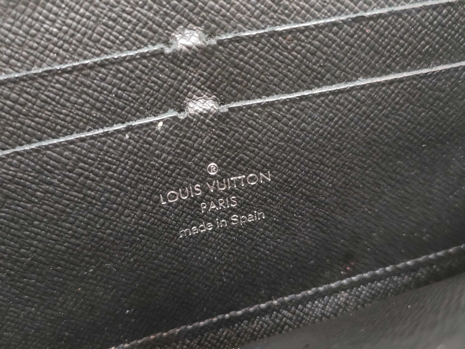 LOUIS VUITTON RFID Unverifiable CA4130 Epi Louis Vuitton Wallet