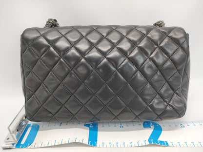 CHANEL Matelasse Pearl 21010887 Bag