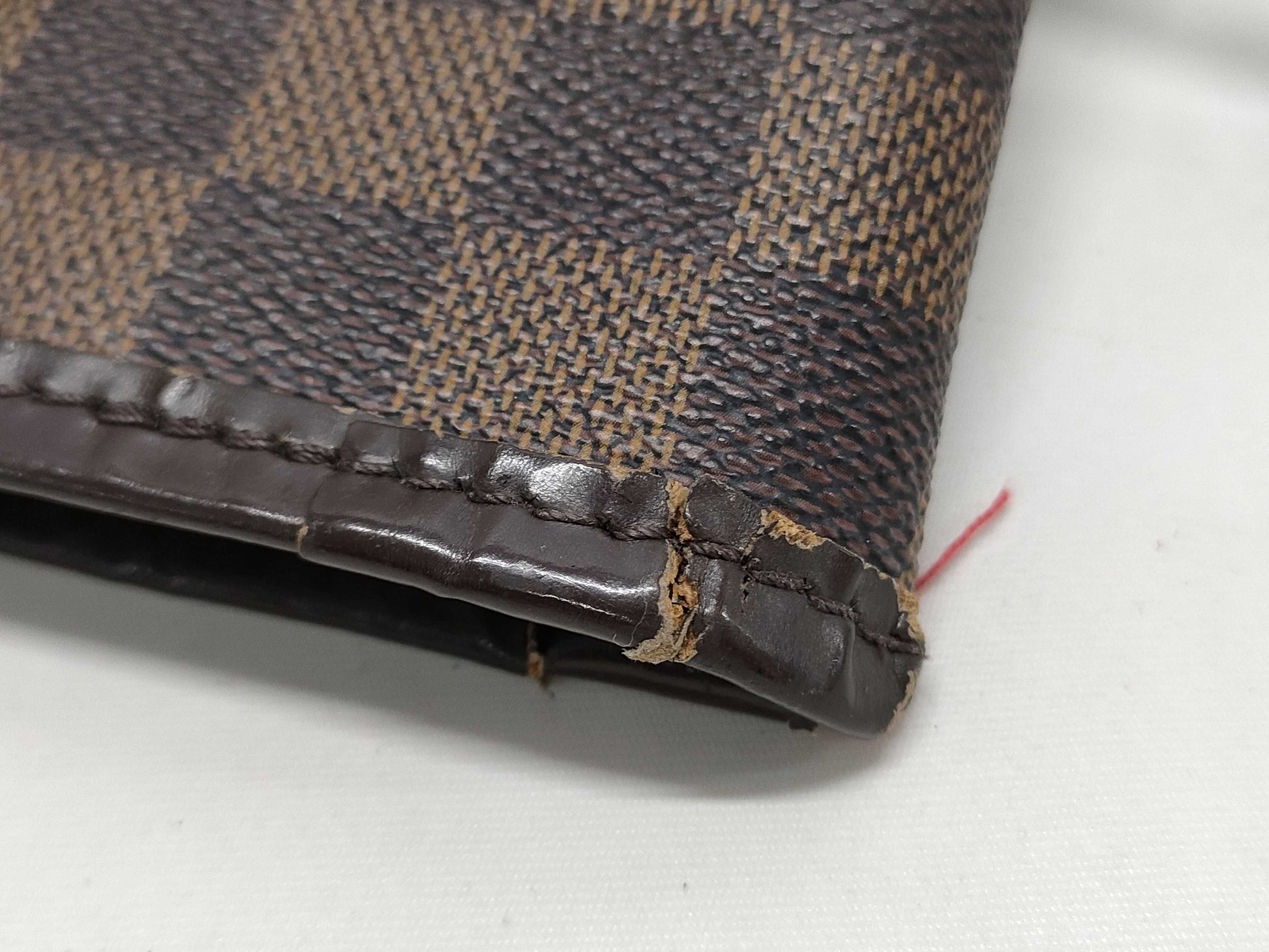 LOUIS VUITTON Damier Neverfull GM Tote Bag