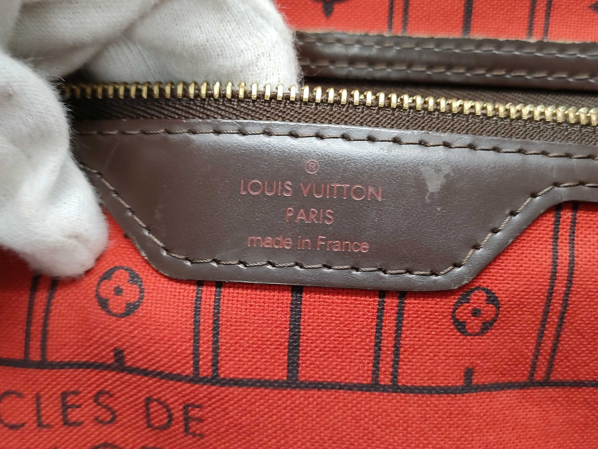 LOUIS VUITTON Damier Neverfull GM Tote Bag