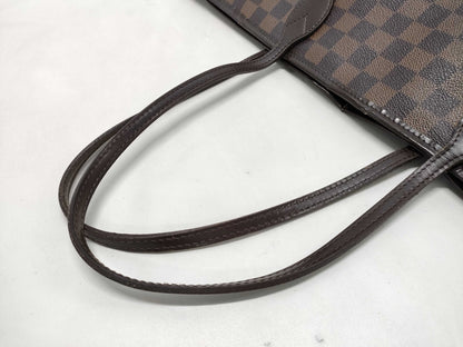 LOUIS VUITTON Damier Neverfull GM Tote Bag