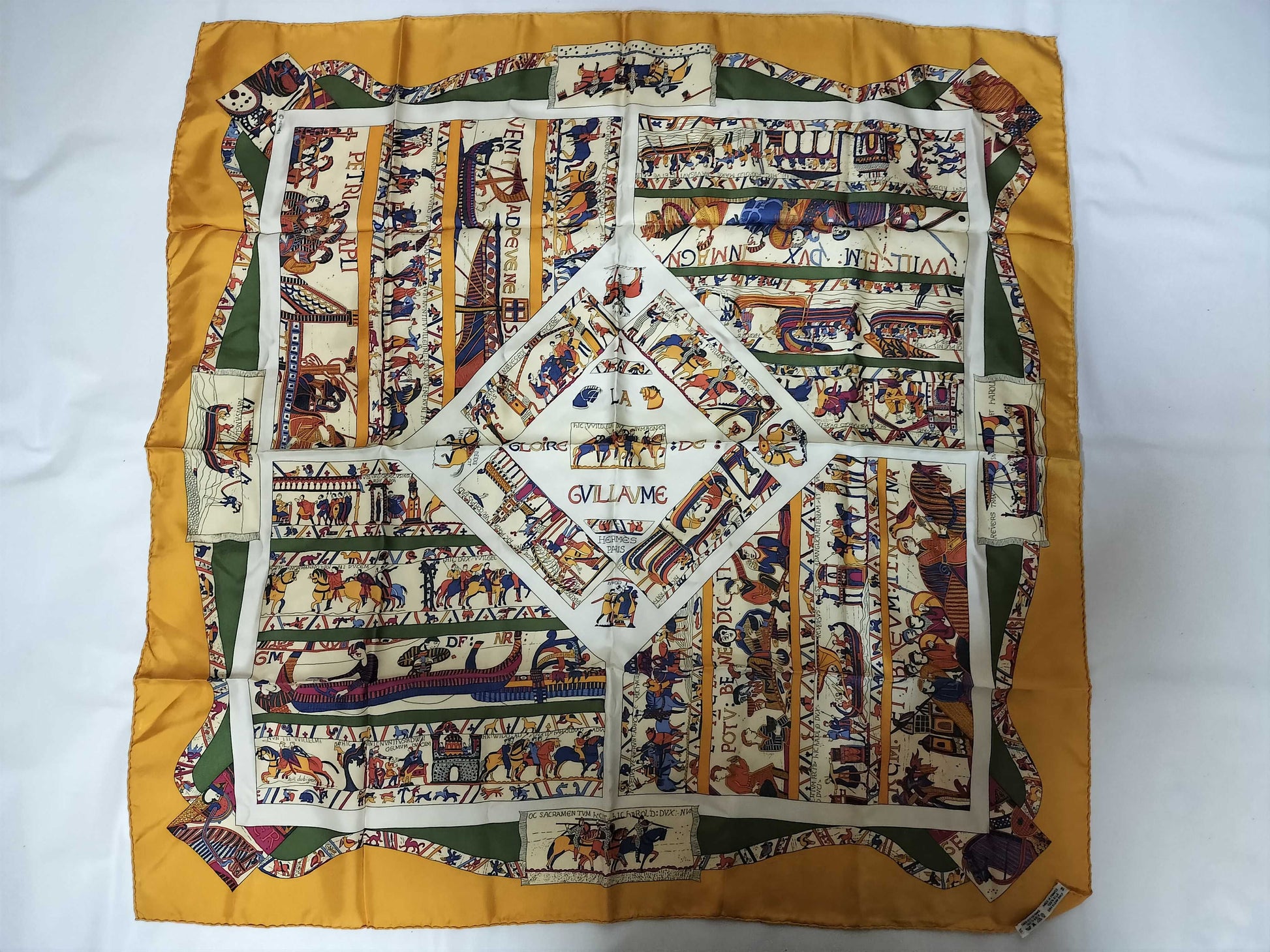 HERMES Carre Hermes Scarf Scarf