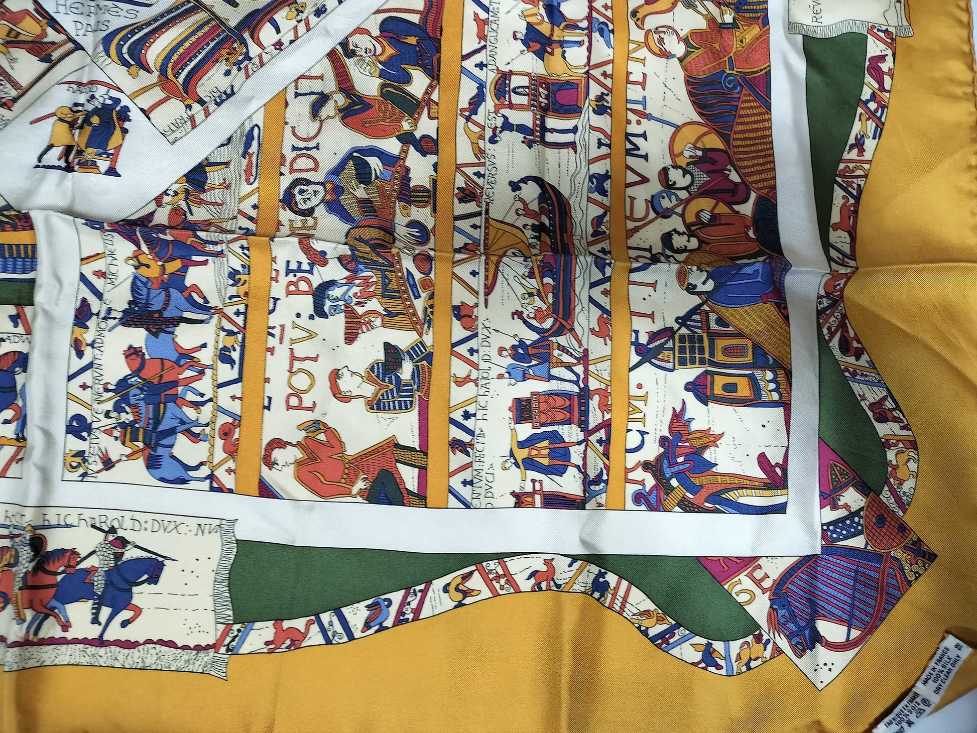 HERMES Carre Hermes Scarf Scarf