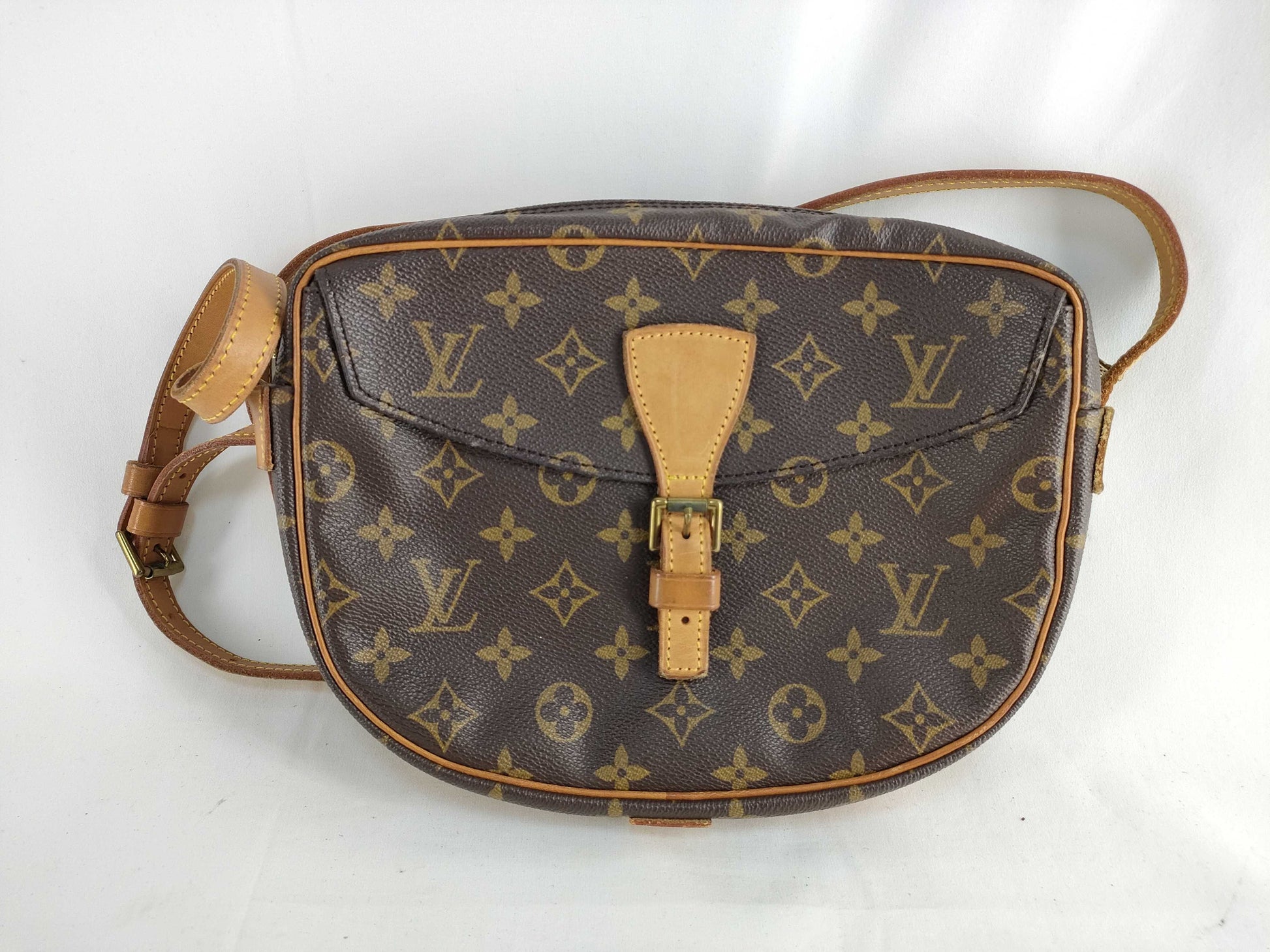 LOUIS VUITTON TH0930 Monogram LV Shoulder Bag