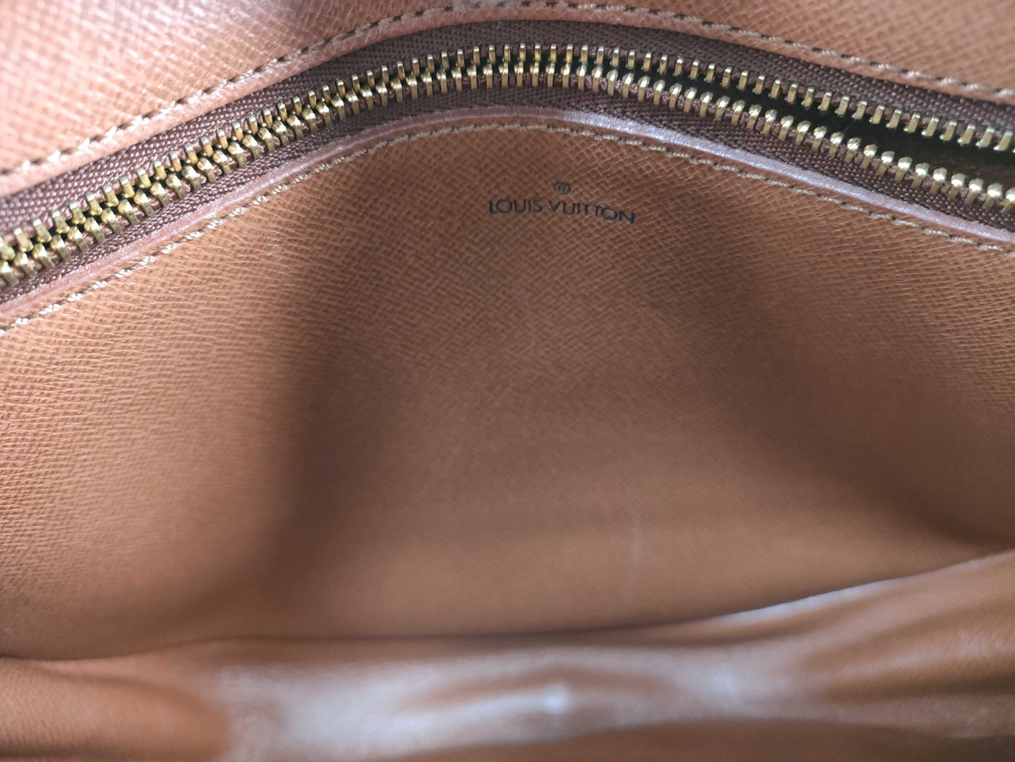 LOUIS VUITTON TH0930 Monogram LV Shoulder Bag