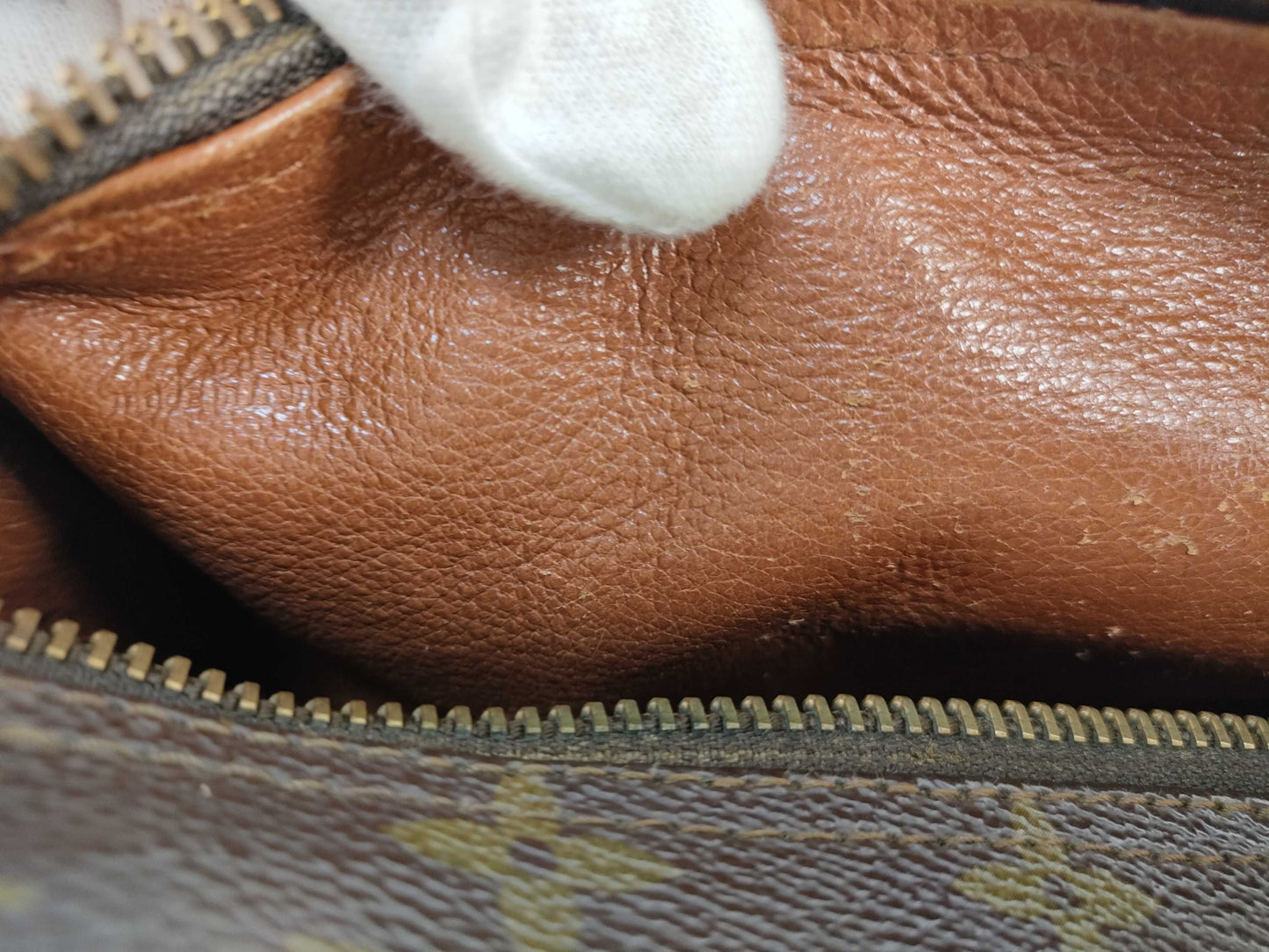LOUIS VUITTON Monogram LV Bag Handbag