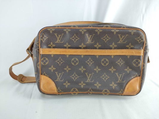 LOUIS VUITTON Monogram LV Shoulder Bag Shoulder Bag