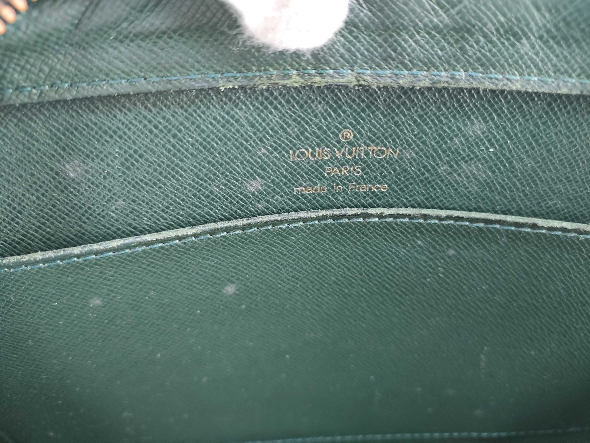 LOUIS VUITTON Taiga LV bag second bag