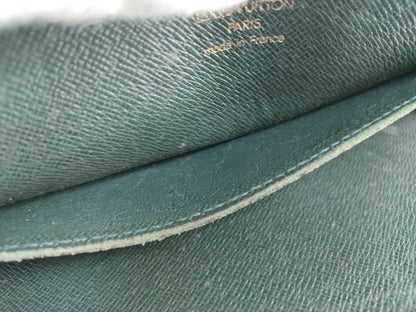 LOUIS VUITTON Taiga LV bag second bag