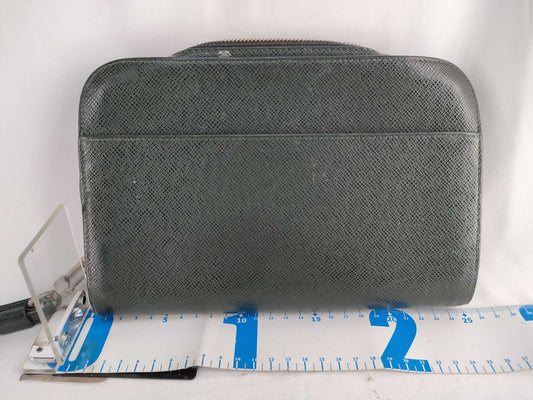 LOUIS VUITTON Taiga LV bag second bag