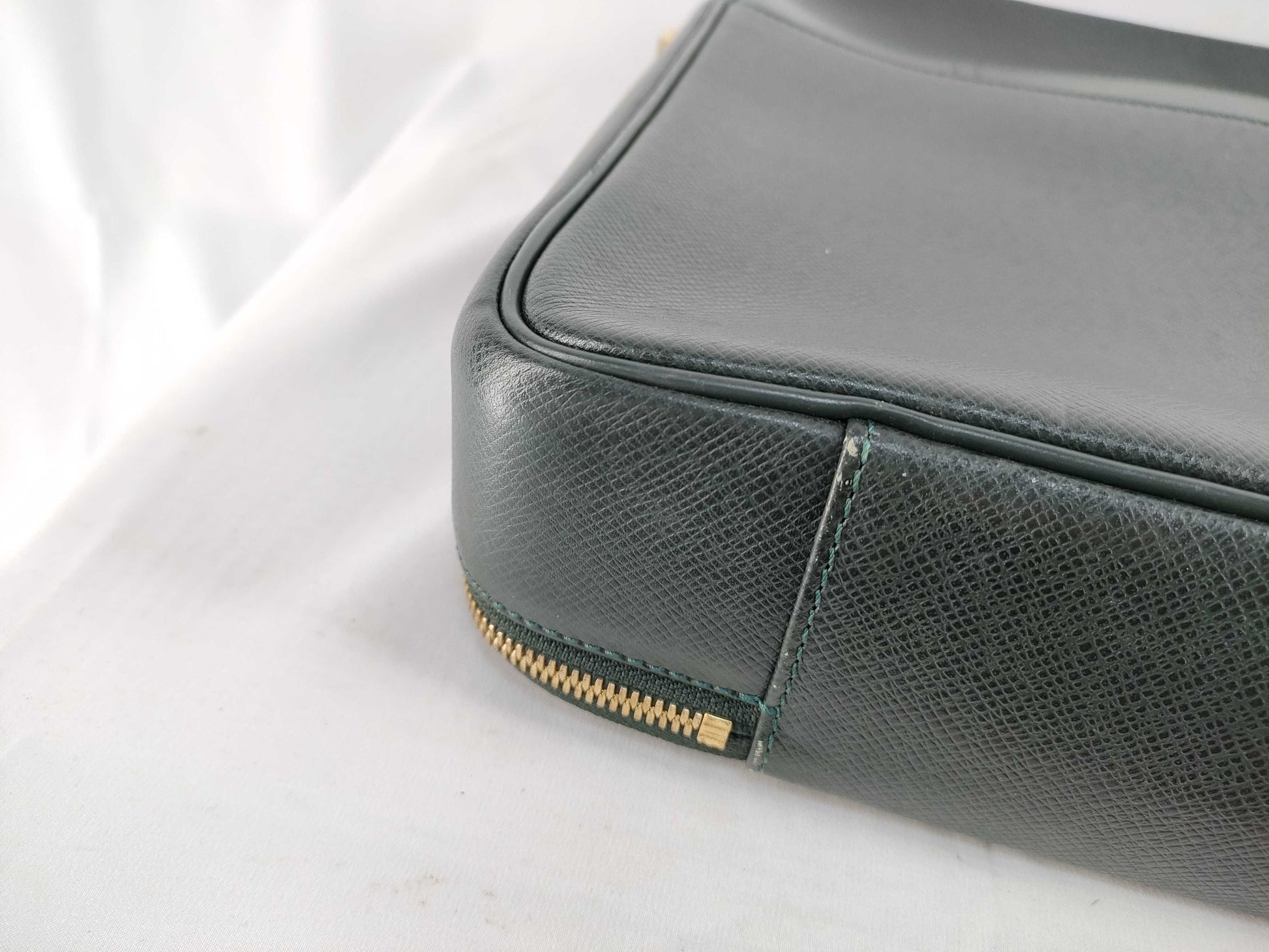 LOUIS VUITTON Taiga LV Business Bag Business Bag