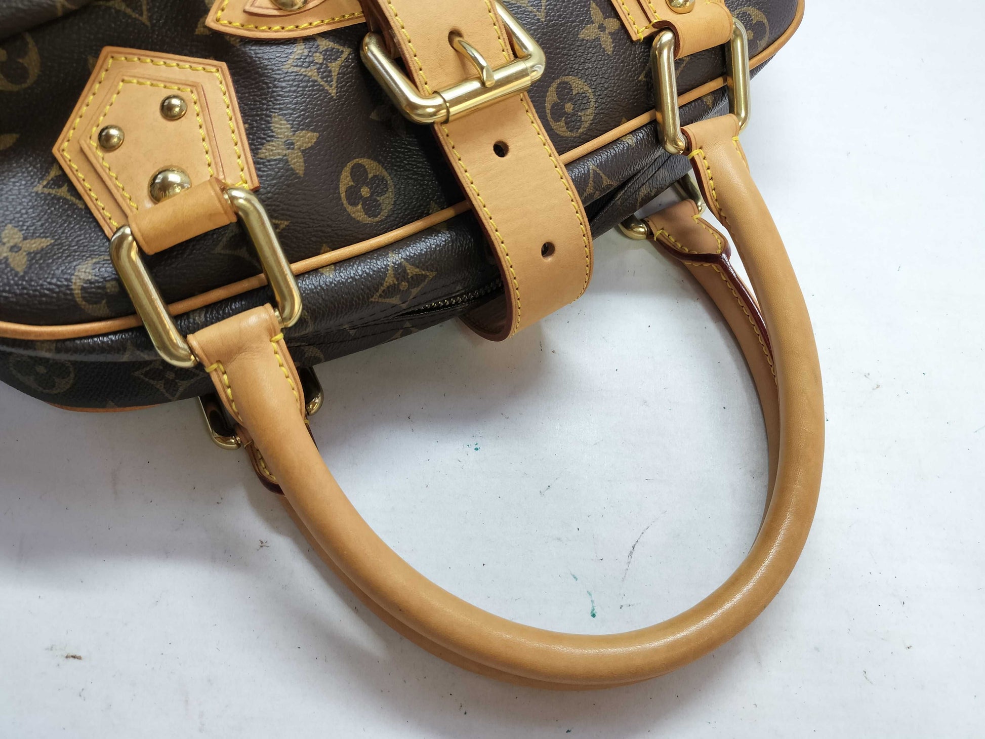 LOUIS VUITTON FL1027 Monogram LV Handbag