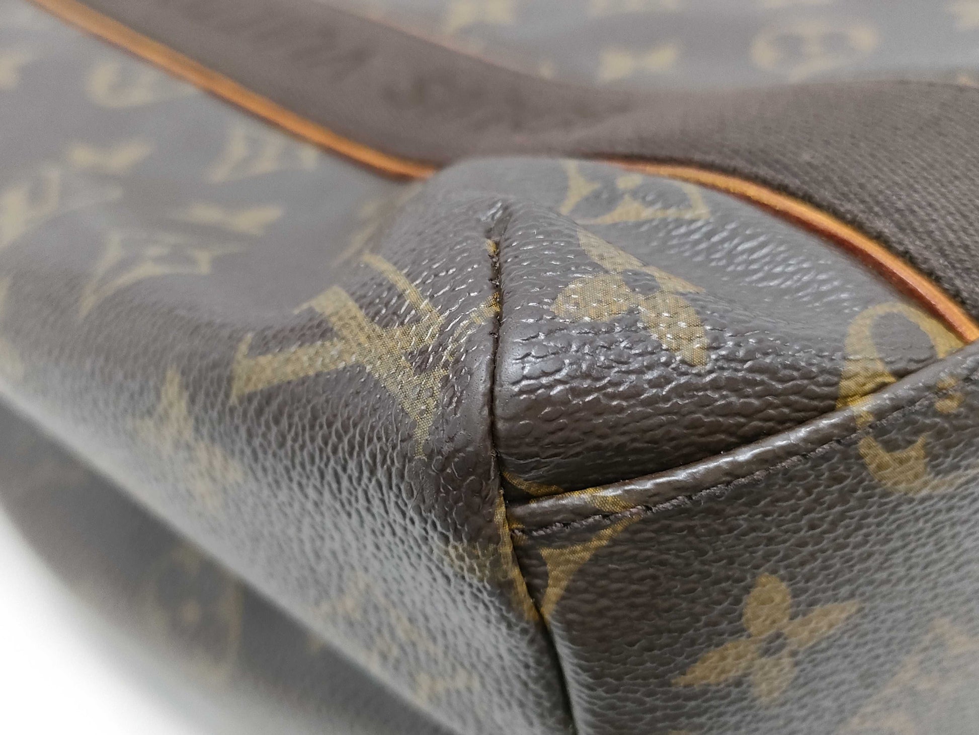 LOUIS VUITTON Monogram Louis Vuitton Monogram M53013 Cabaret Bobble Tote Bag