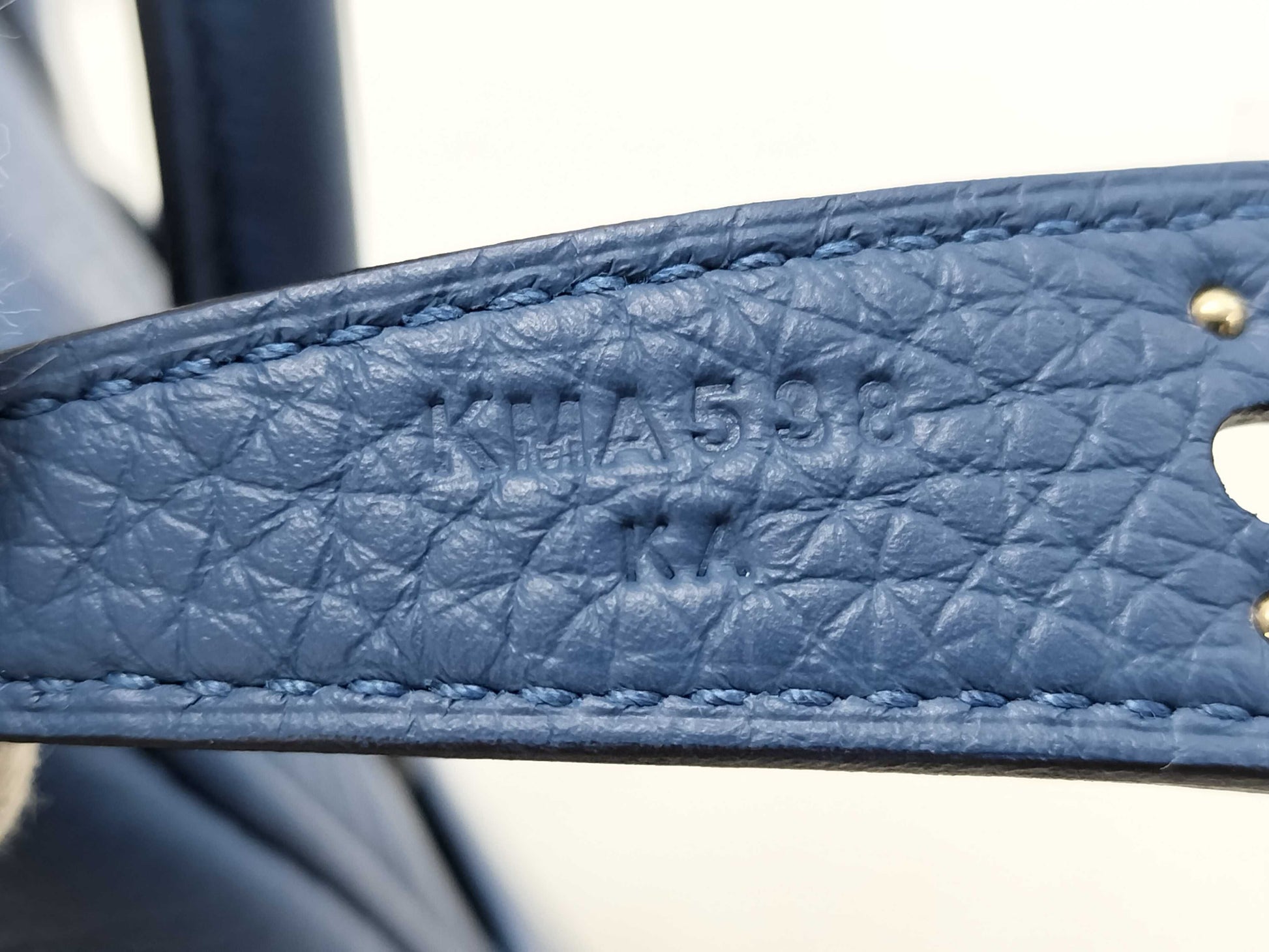 HERMES Lindy 26 Blue Tie Handbag in Taurillon Clemence Leather with Silver Hardware and K Stamp