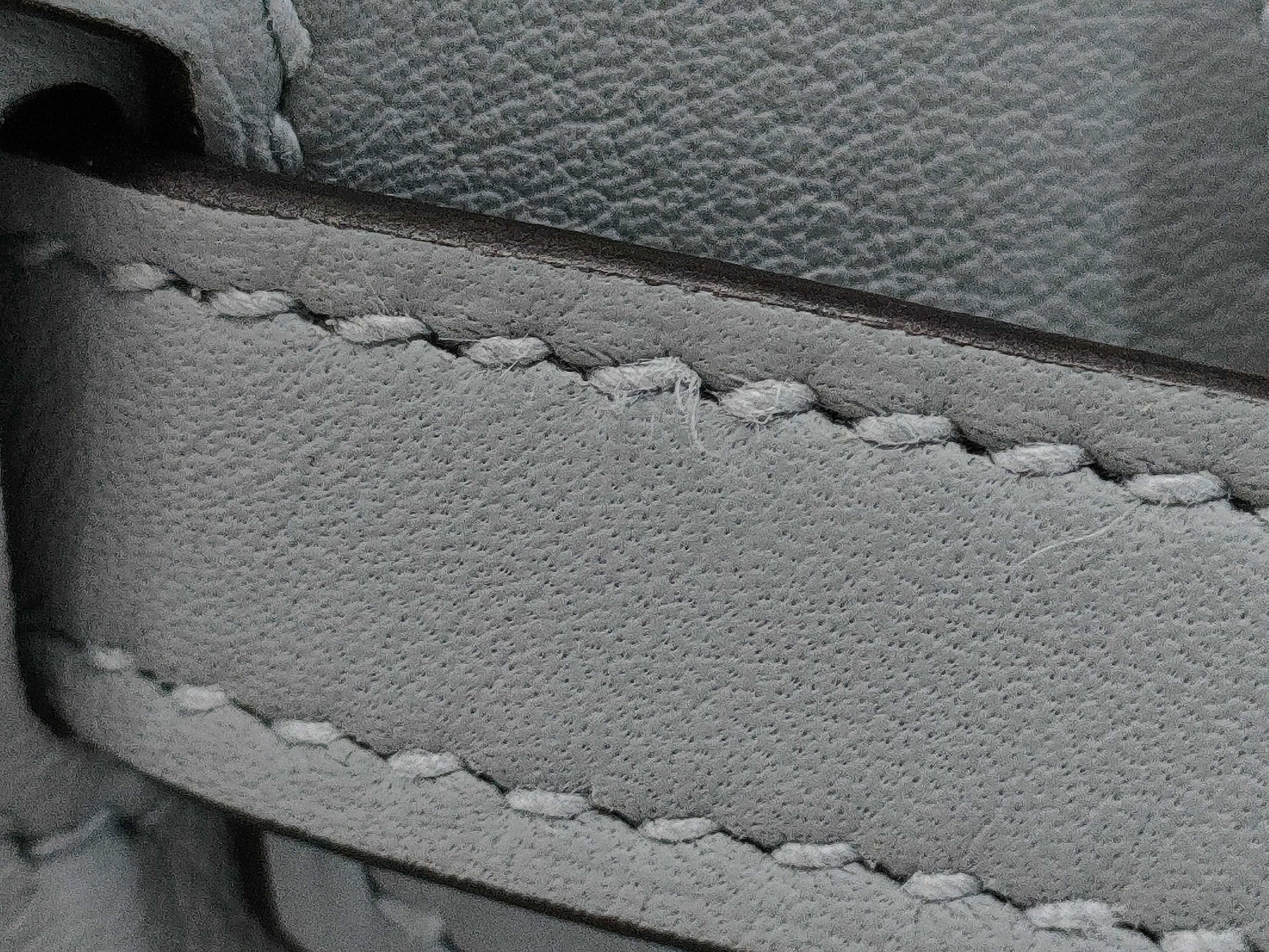 HERMES Birkin 25 in Platinum with Swift Champagne Gold Hardware and K Stamp.
