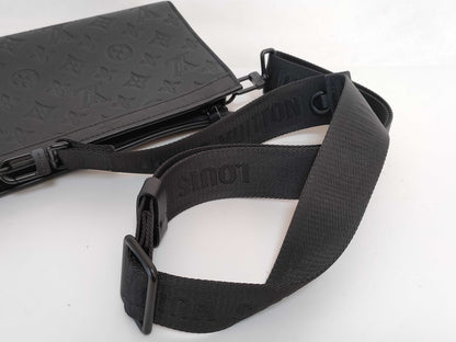 LOUIS VUITTON RFID Verified, Serial Number Unverifiable, Monogram Empreinte Louis Vuitton Empreinte M81115 Shoulder Bag