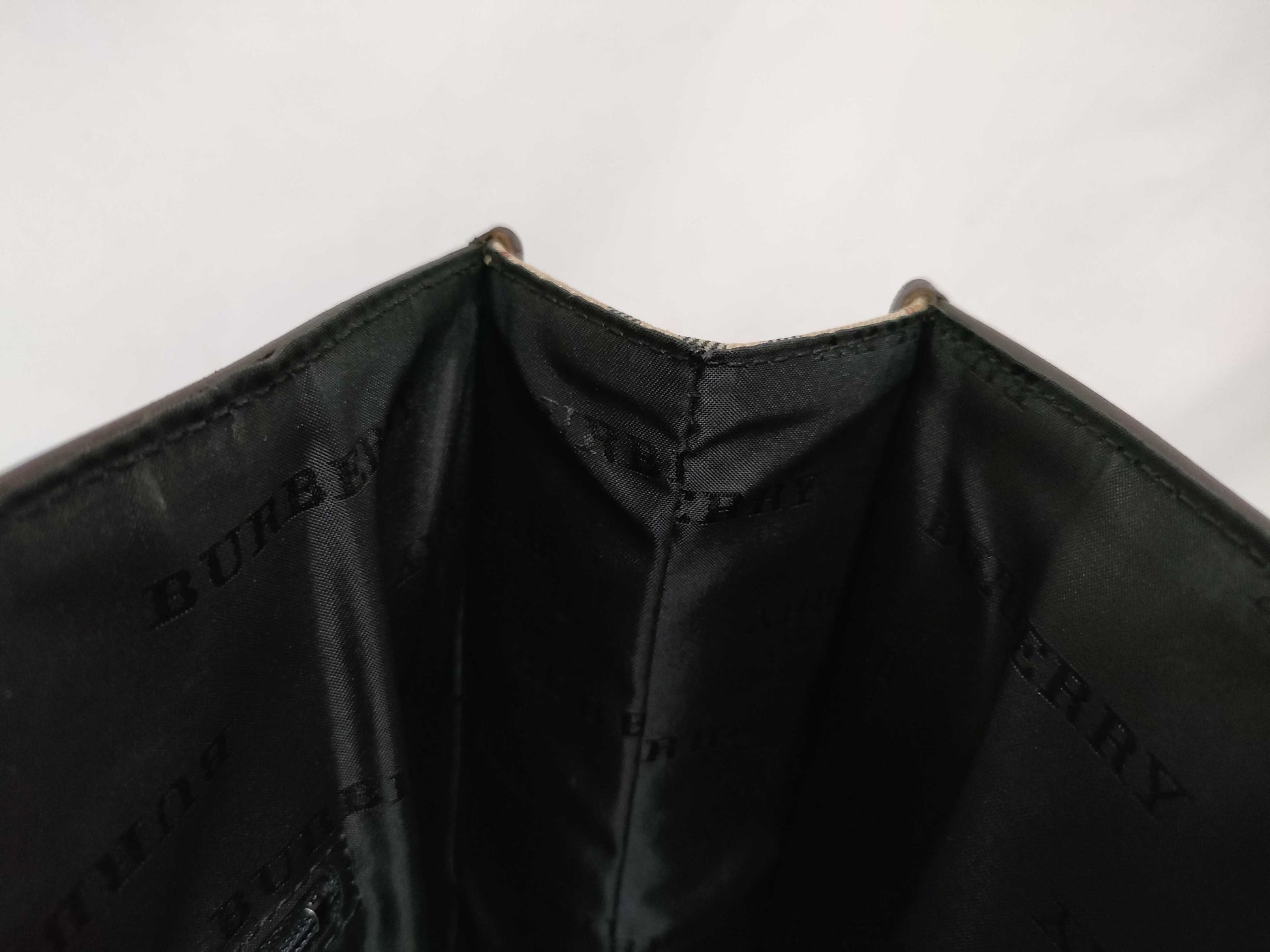 BURBERRY Nova Check Tote Bag with Logo Plate