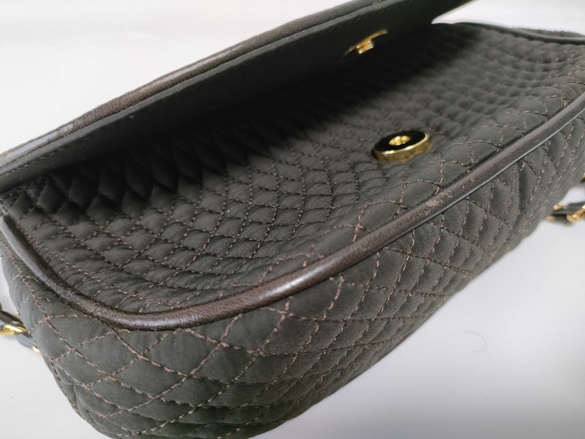 BALLY BALLY Chain Shoulder Bag Quilted Shoulder Bag