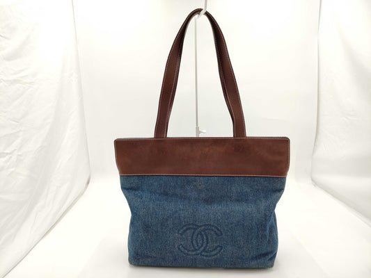 CHANEL denim tote bag