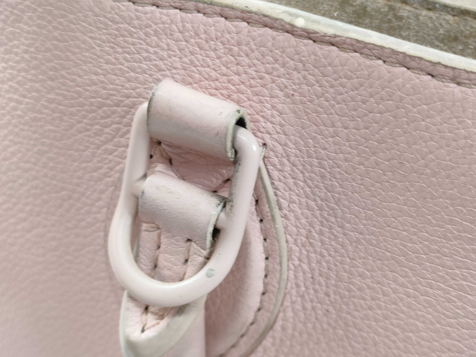 LOUIS VUITTON AR 0260 RFID Verified LV Rock Meat PM Tote Bag