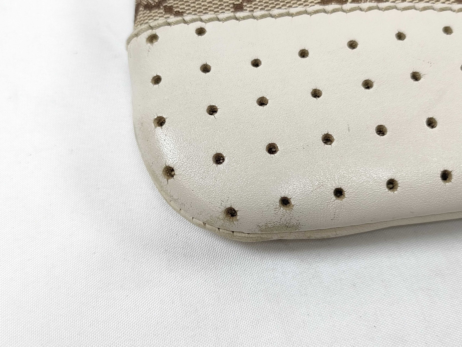 GUCCI GG Canvas Leather Shoulder Bag