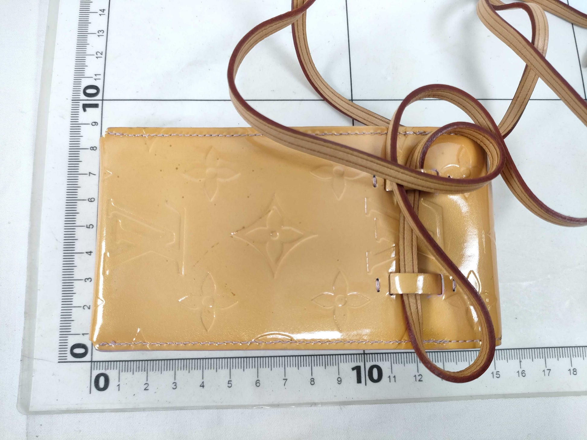 LOUIS VUITTON TH 0929 RFID Unverified Vernis Cigarette Case Shoulder Bag
