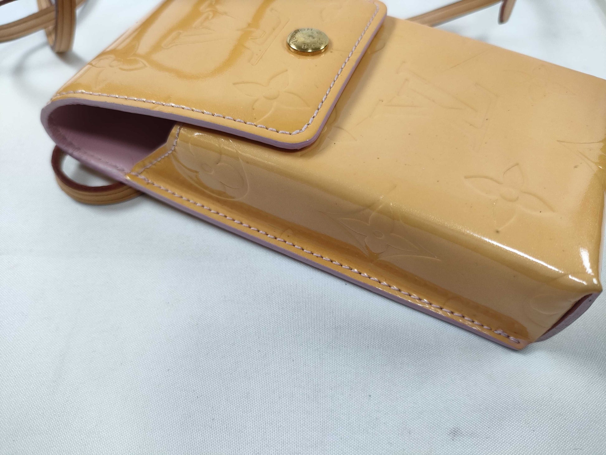 LOUIS VUITTON TH 0929 RFID Unverified Vernis Cigarette Case Shoulder Bag