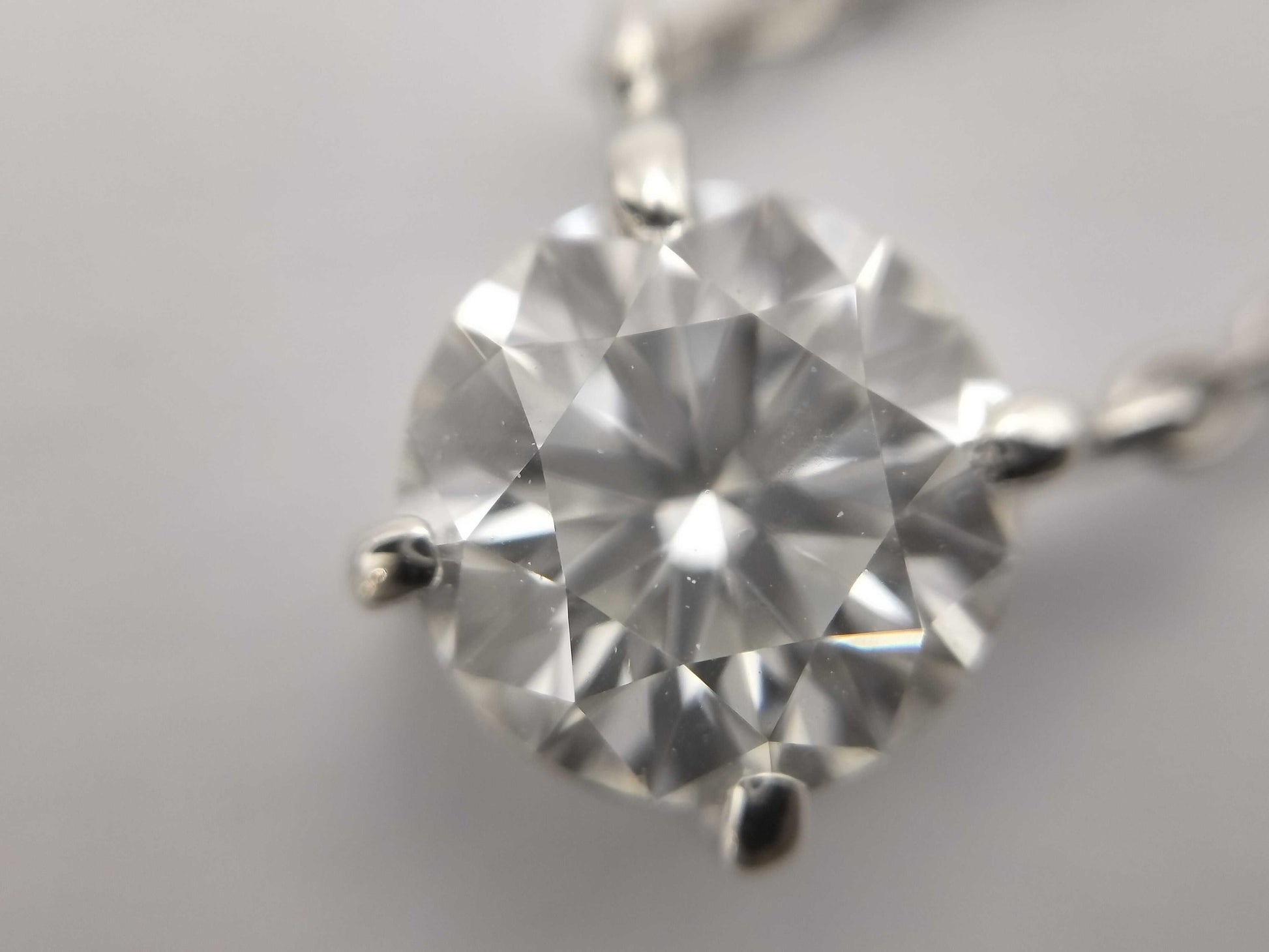 D0.605ct PT900/850 2.4g Necklace 