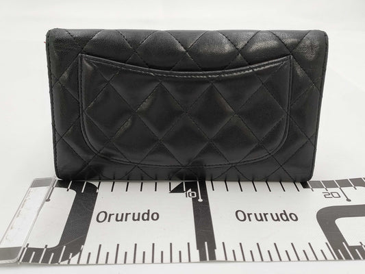 CHANEL Matelasse Tri-fold Long Wallet in Black Lambskin 10663016 Wallet