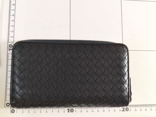 BOTTEGA VENETA Bottega Intrecciato Round Zip Long Wallet Black Wallet