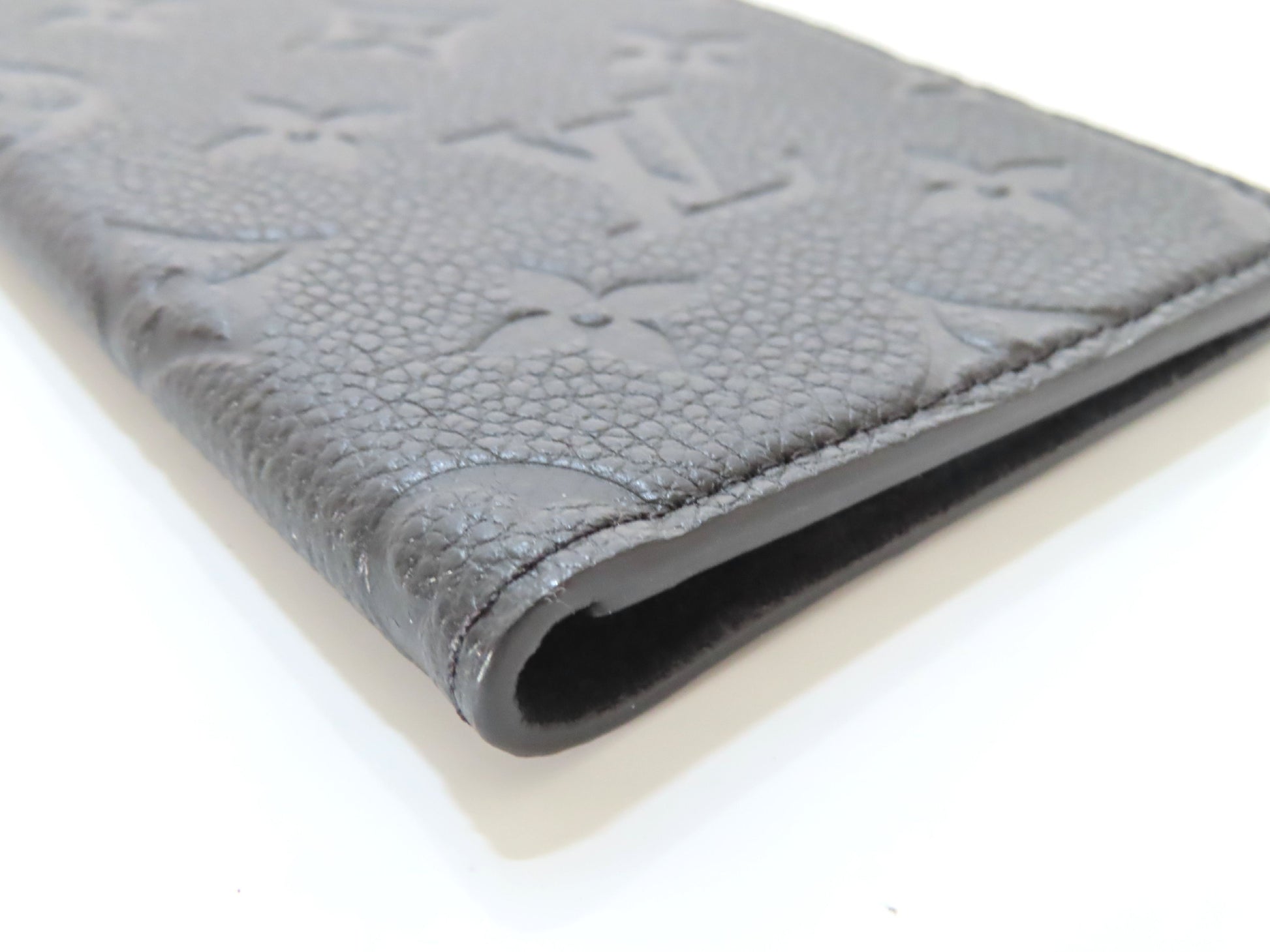 LOUIS VUITTON Monogram Empreinte iPhone 11 Folio Noir M69709 Other Accessories