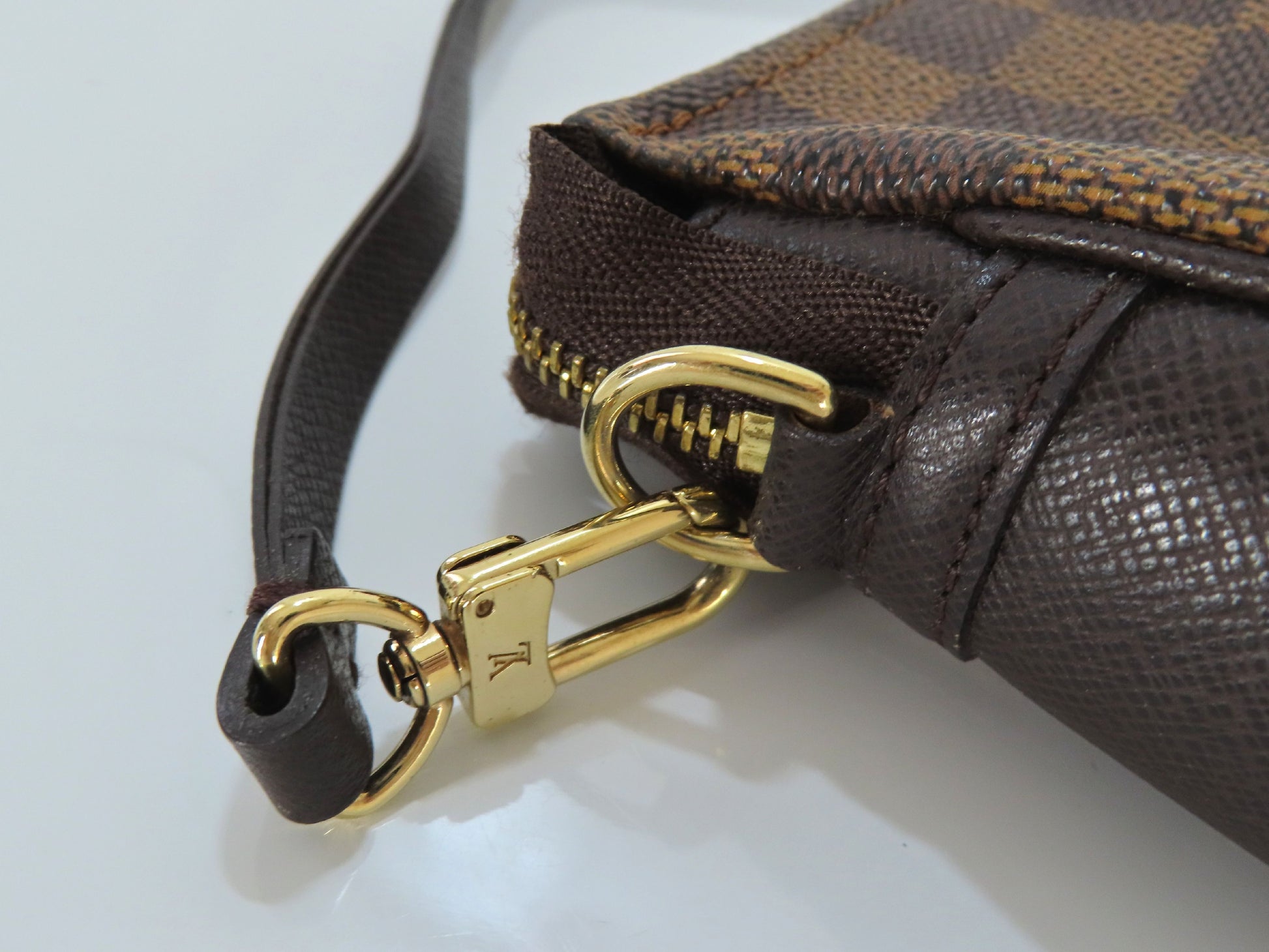 LOUIS VUITTON Damier Truth Makeup Pouch N51982 No.1908 Pouch