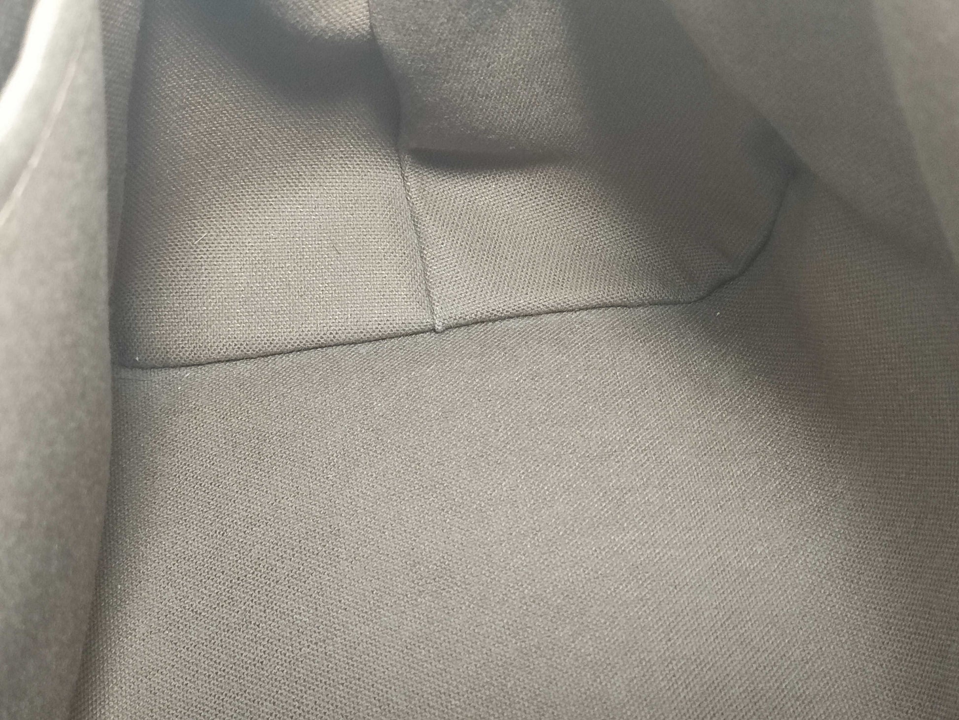 LOUIS VUITTON Monogram Tivoli PM Handbag