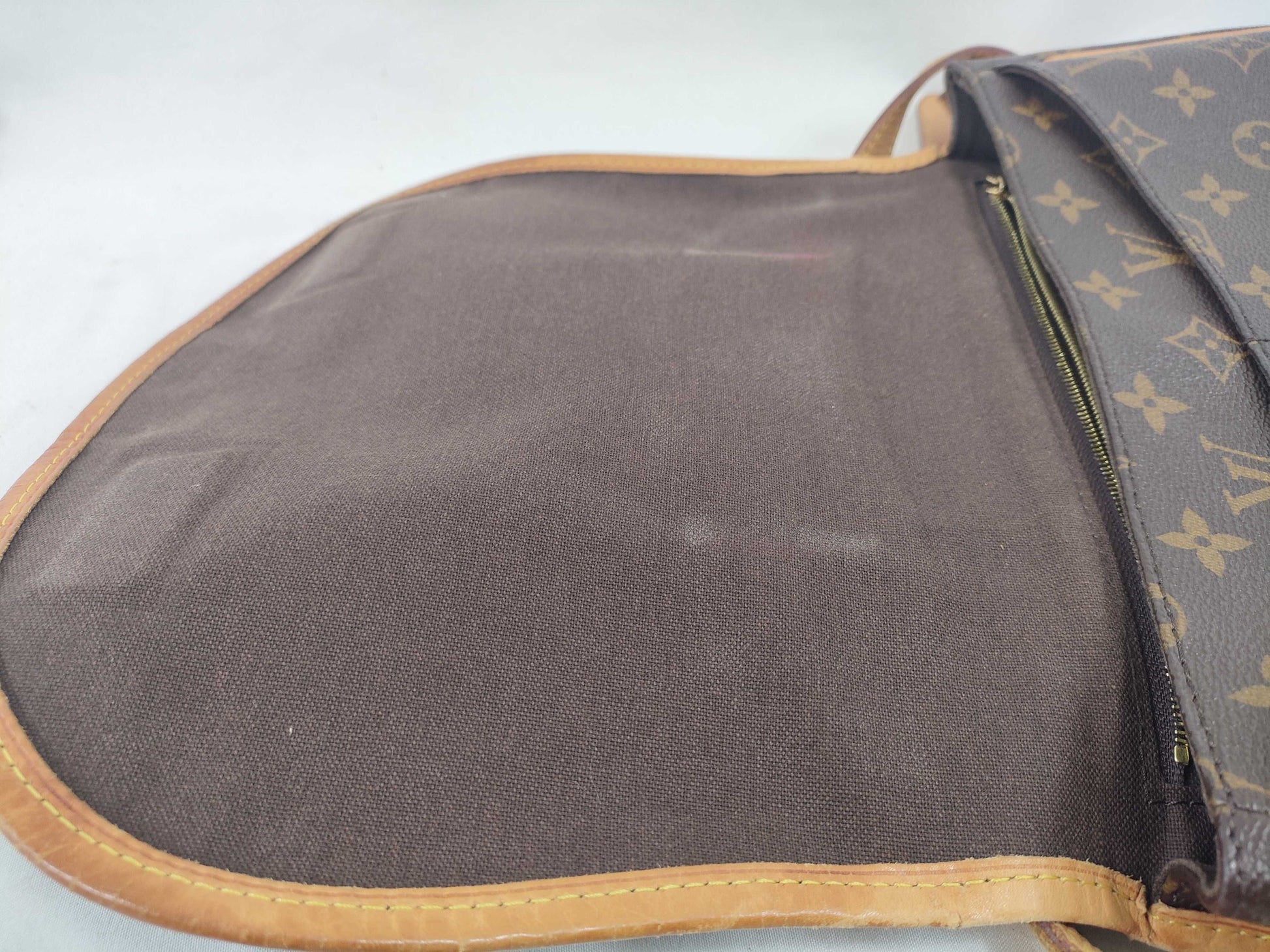 LOUIS VUITTON Monogram Menilmontant Shoulder Bag