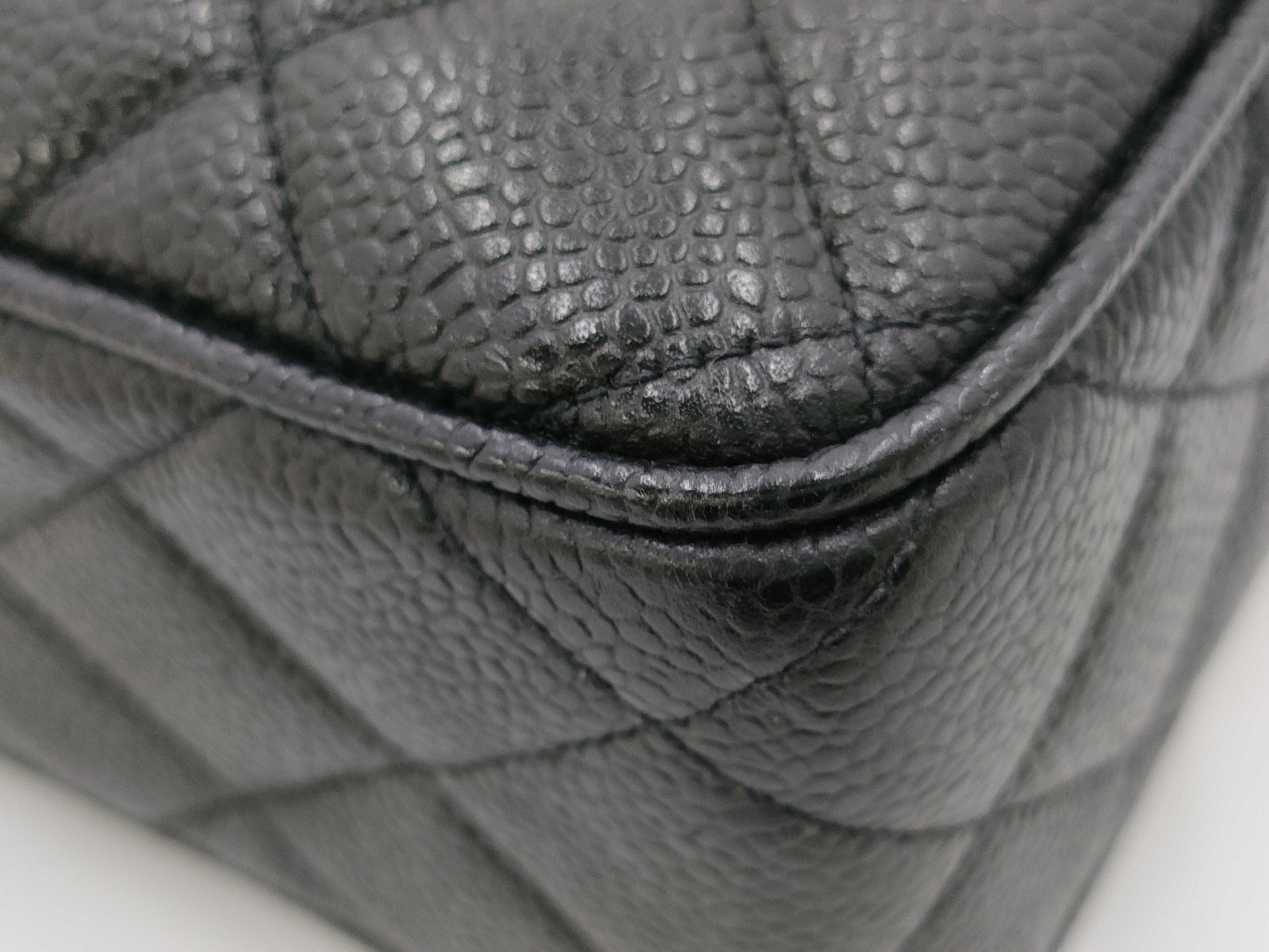 CHANEL shoulder bag
