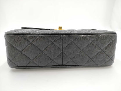 CHANEL shoulder bag