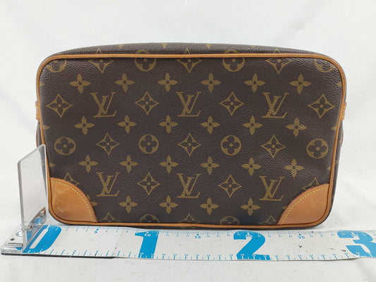 LOUIS VUITTON Unidentified Monogram Louis Vuitton Bag Second Bag