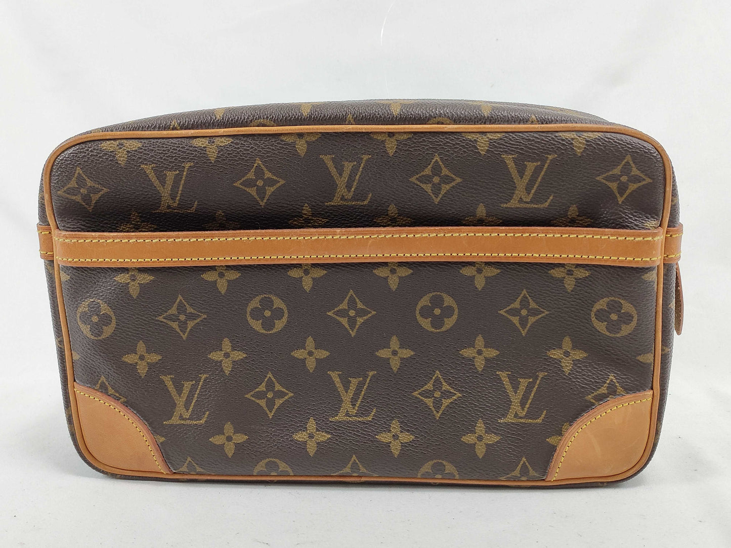 LOUIS VUITTON Unidentified Monogram Louis Vuitton Bag Second Bag