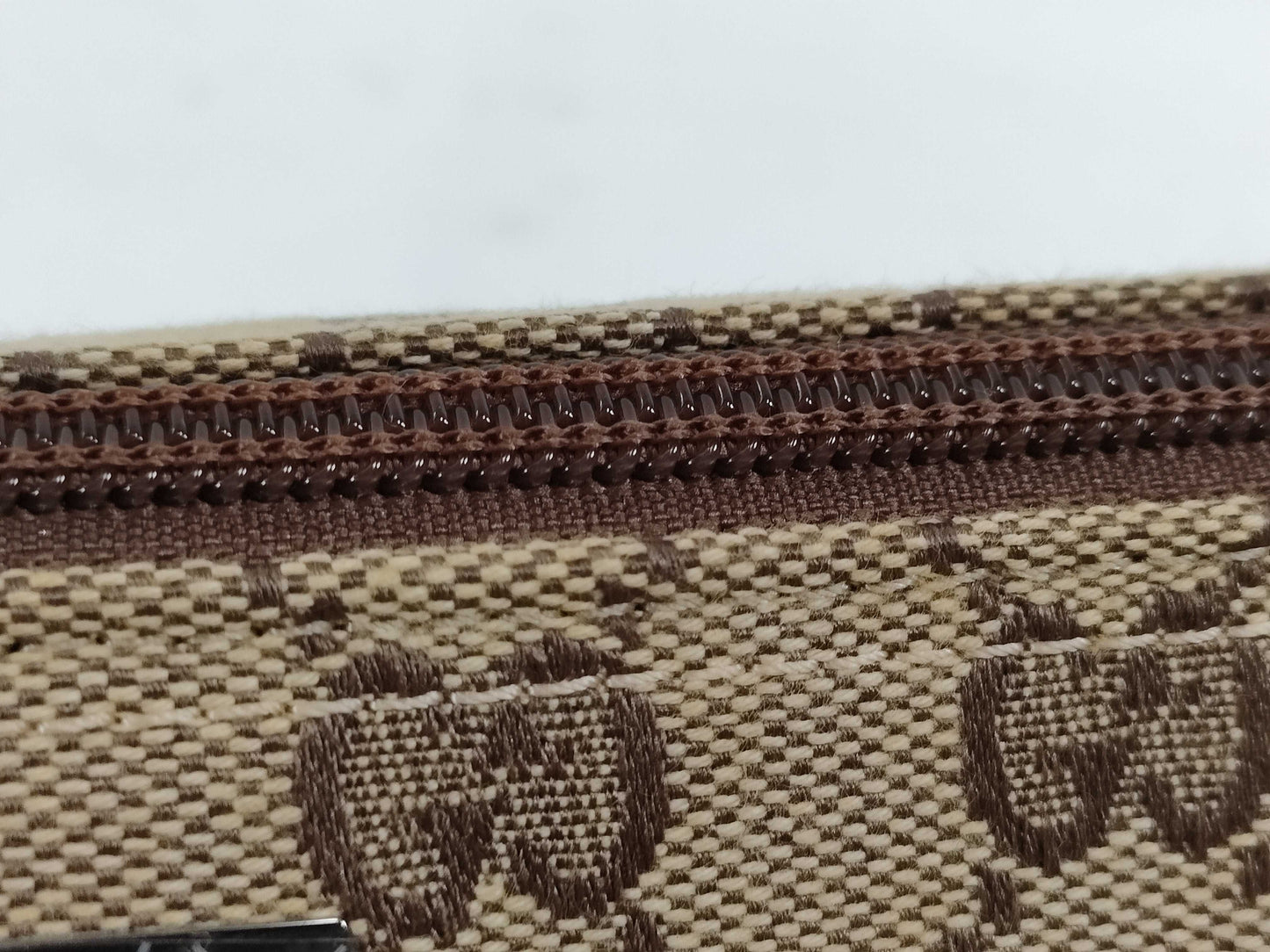 GUCCI GG Canvas GUCCI Pouch Pouch