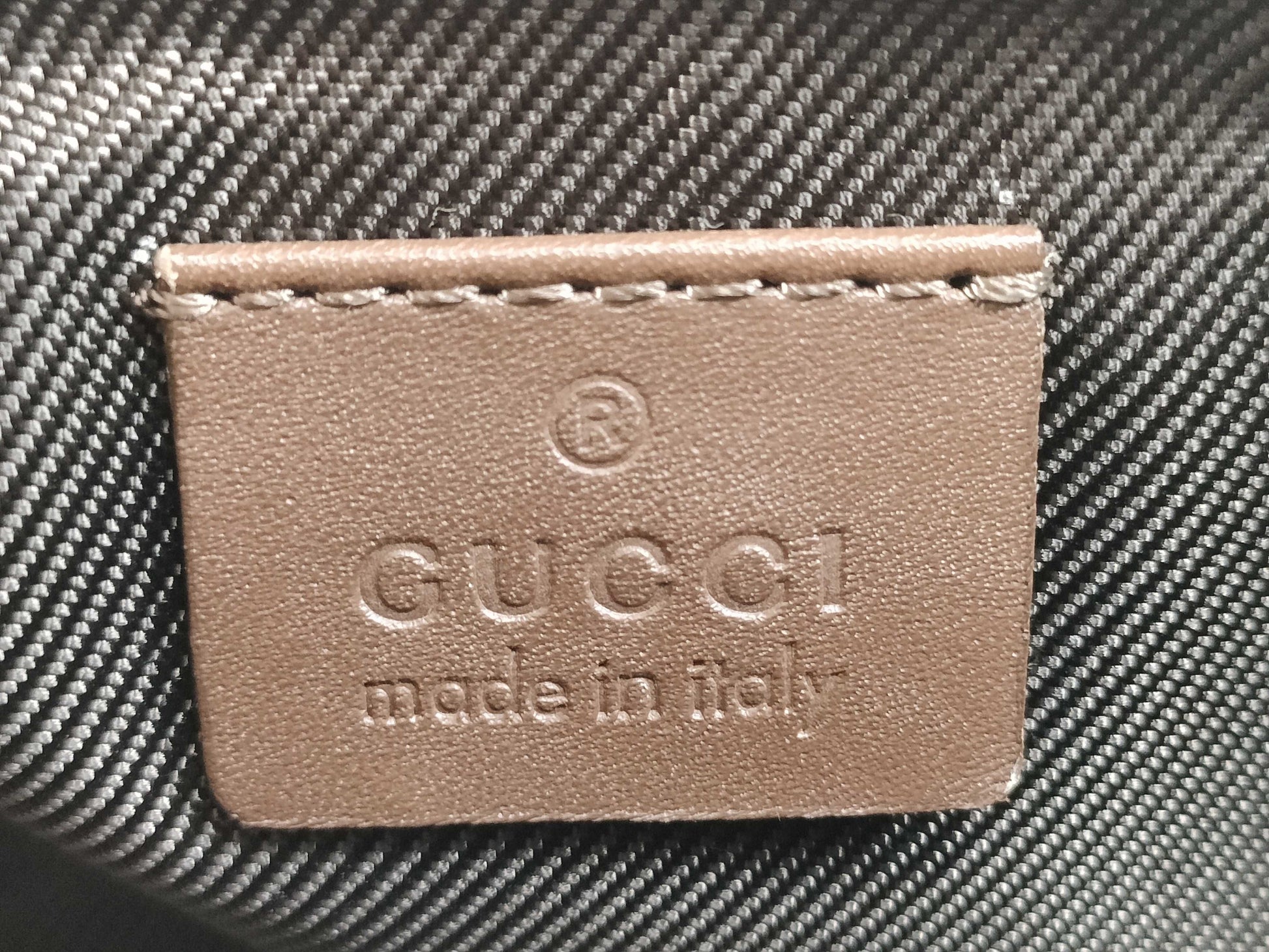 GUCCI GG Canvas GUCCI Pouch Pouch