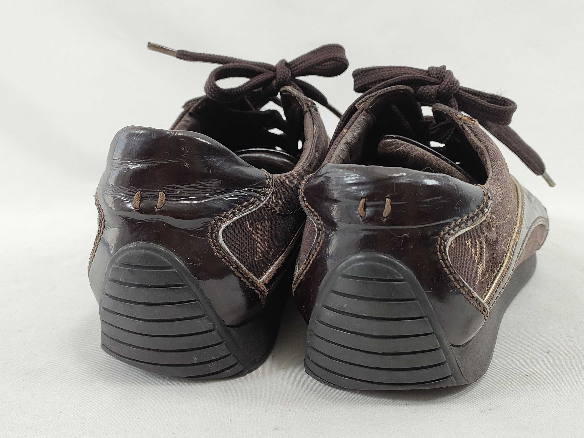 LOUIS VUITTON Enamel Monogram Low-Cut Sneakers, Size 22.5cm