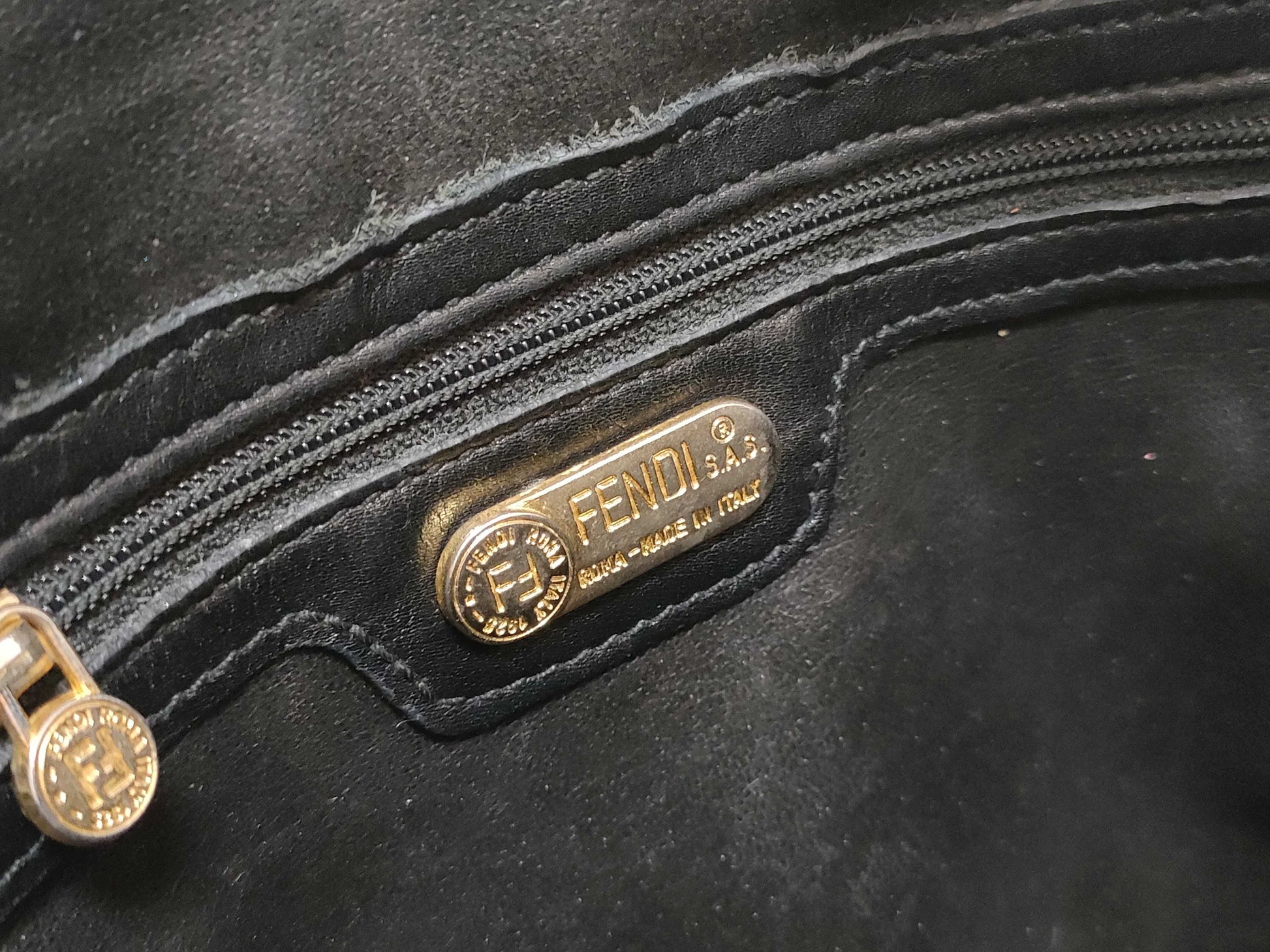 FENDI Leather Shoulder Bag Shoulder Bag