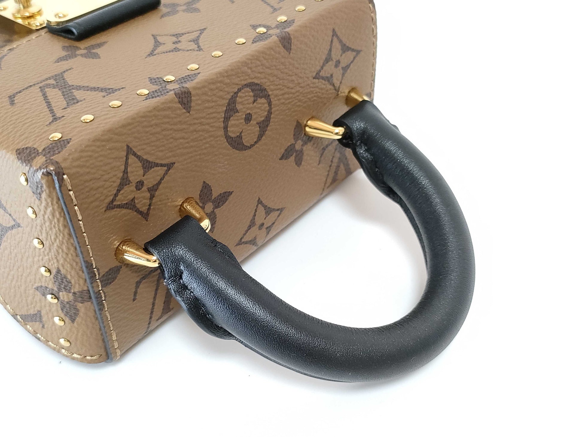LOUIS VUITTON RFID Verified, Serial Unconfirmed, Monogram Louis Vuitton Monogram Reverse Camera Box Handbag