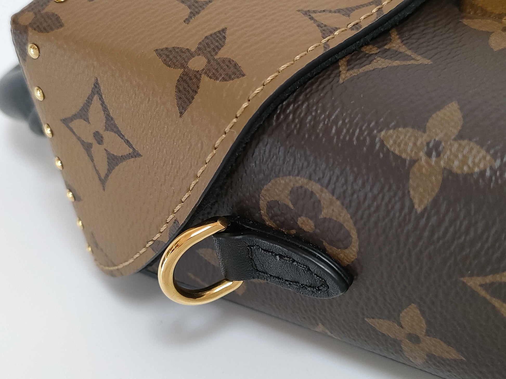 LOUIS VUITTON RFID Verified, Serial Unconfirmed, Monogram Louis Vuitton Monogram Reverse Camera Box Handbag