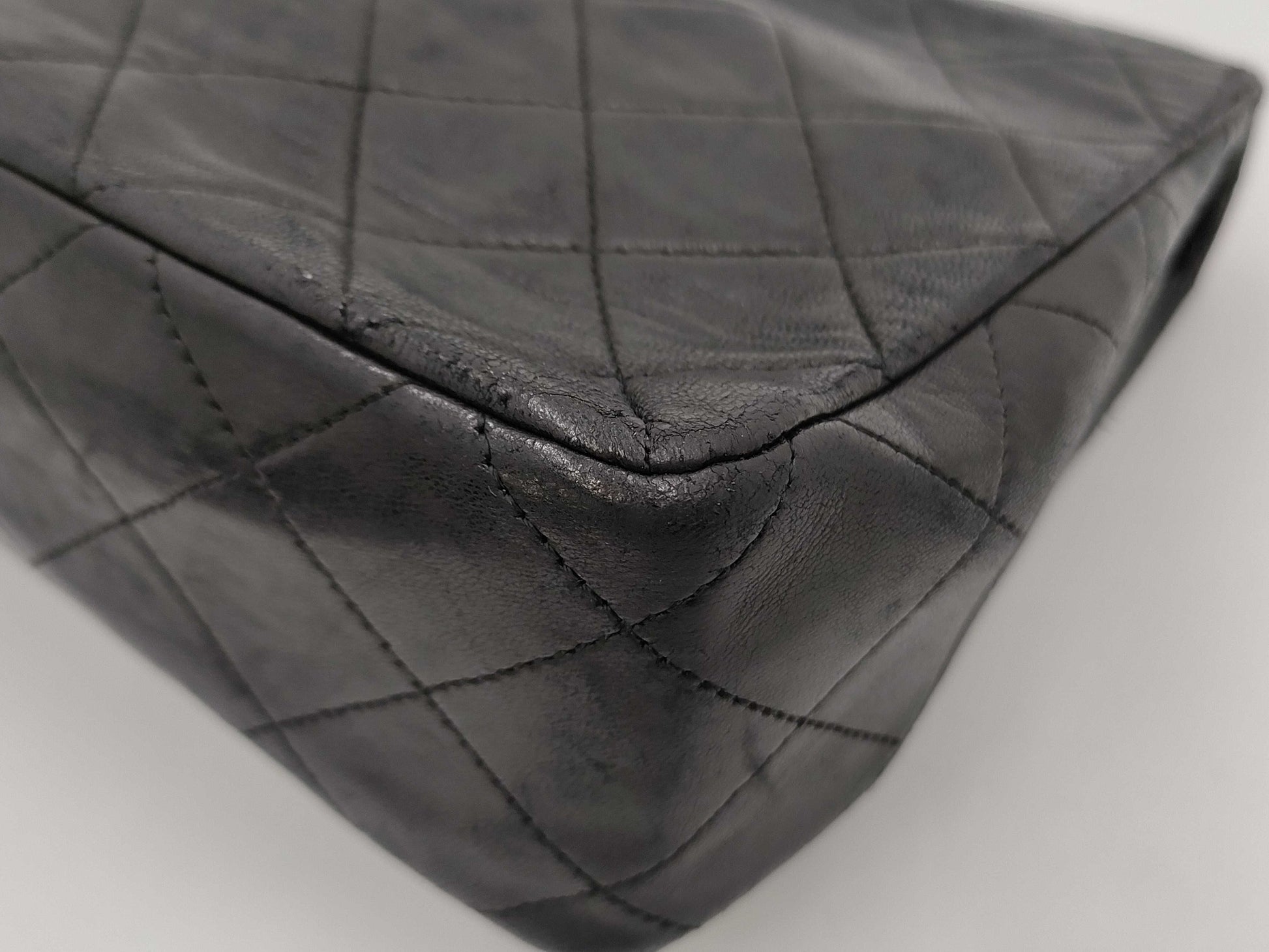 CHANEL Mini Matelasse 20 Lambskin Shoulder Bag 